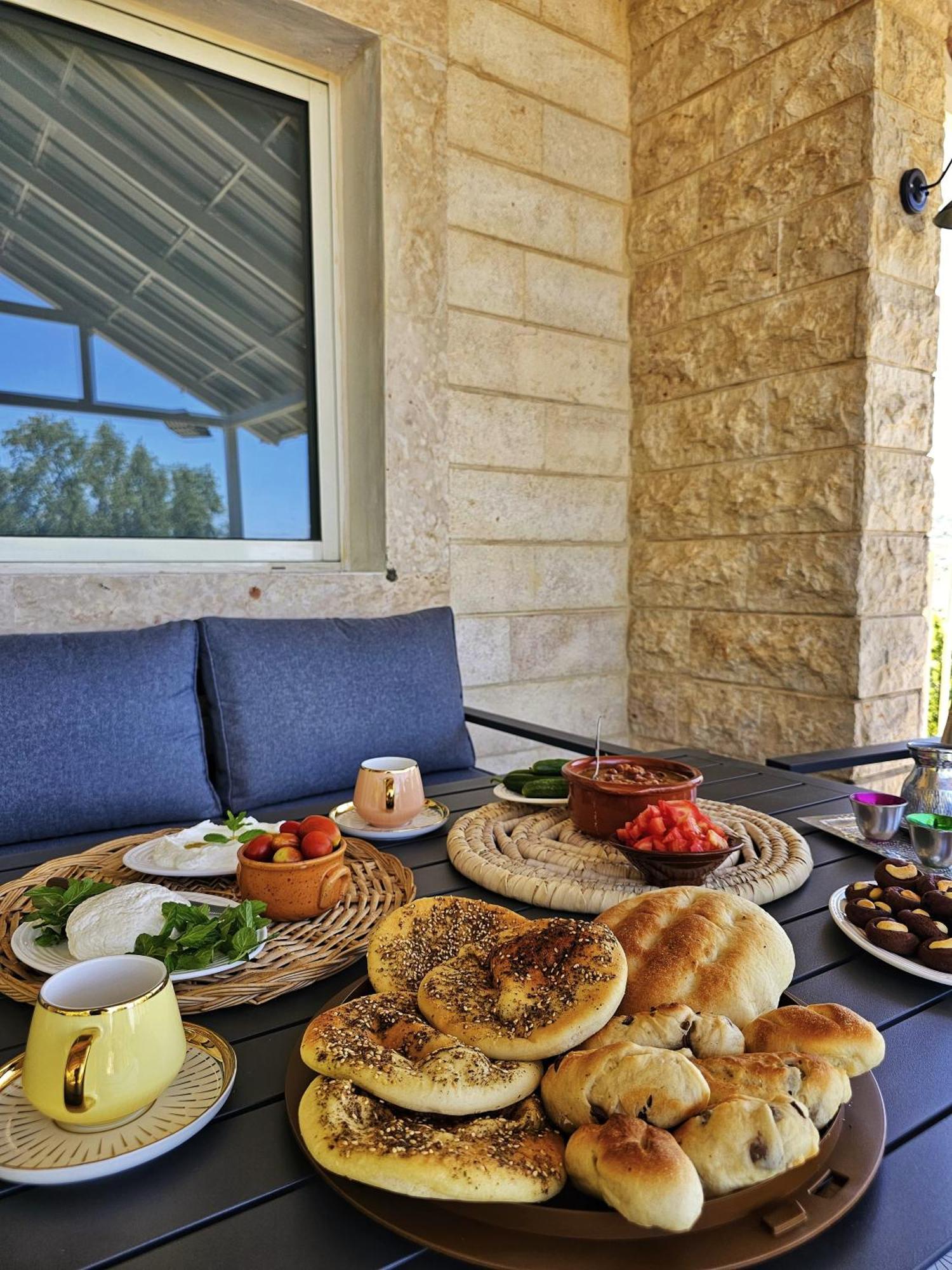 Beit Mema Villa Ad Dahr Exterior photo